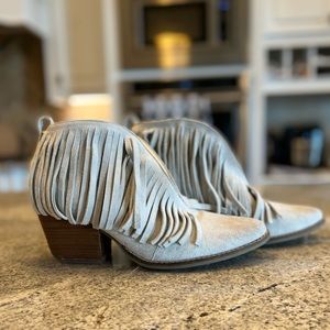 Coconuts by Matisse Grey/Silver Suede Fringe Booties with Short Heel Size 10